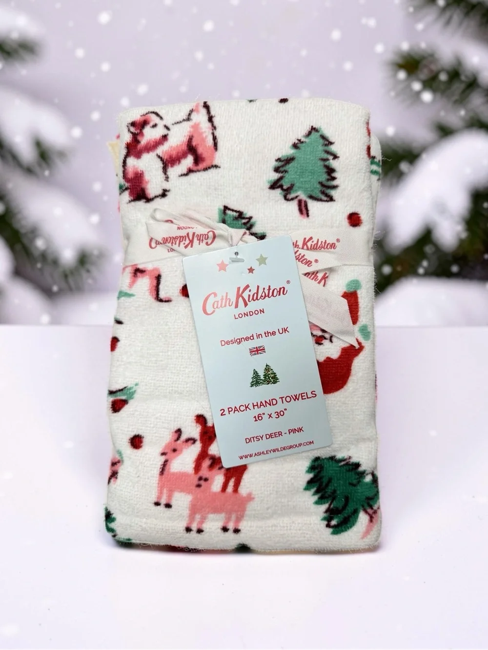 Cath Kidston London NWT Charming Whimsical Ditsy Deer Set of 2  Bath Hand Towels